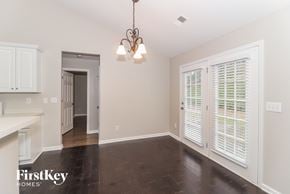 Cumming house for rent - 7250 Lanier Cove Court Cumming, GA 30041