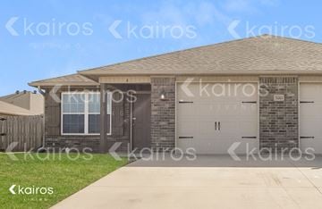 Siloam Springs townhouse for rent - 5001 E Thomas St Unit A