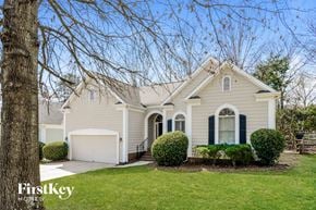 Charlotte house for rent - 6223 Rosebriar Lane Charlotte, NC 28277