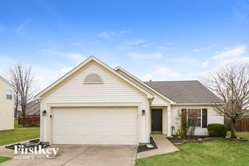 Indianapolis house for rent - 5720 Ashby Drive Indianapolis, IN 46221