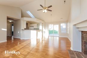 Charlotte house for rent - 6627 Flat Creek Drive Charlotte, NC 28277