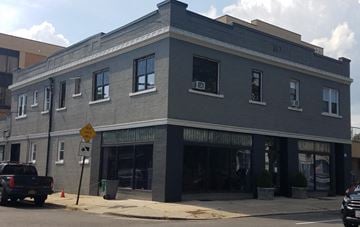 Mineola apartment for rent - A building with the number 167 on it.