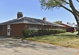 Kettering apartment for rent - a house with a red car parked in front of it