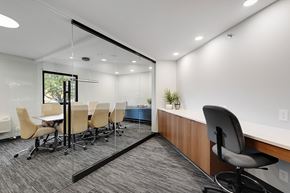 Maple Grove apartment for rent - Business center with conference room and individual desks