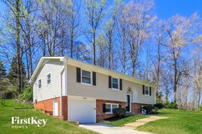Winston-Salem house for rent - 318 Elm Drive Winston-Salem, NC 27105