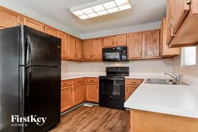 High Point house for rent - 2014 Carlisle Way High Point, NC 27265