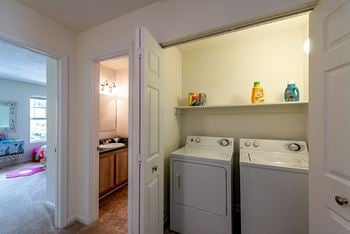 Washer/dryer connections