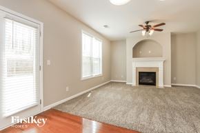 Lawrenceville house for rent - 2009 Raegan Way Lawrenceville, GA 30043