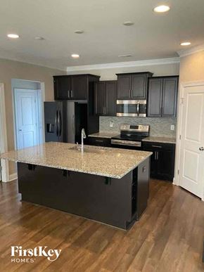 Charlotte house for rent - 8736 Aspinwall Drive Charlotte, NC 28216