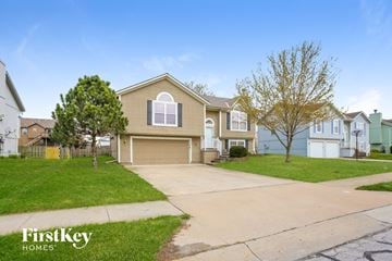 Raymore house for rent - this home has been updated and is ready to move in
