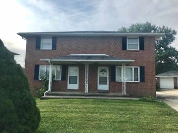Canton apartment for rent - 4088 - 4090 Martindale Ave NE
