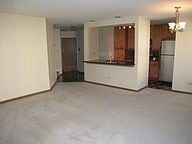 Schaumburg house for rent - 100 White Oak Ct.