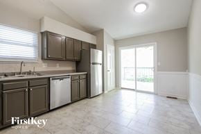 Indianapolis house for rent - 6919 Bannock Court Indianapolis, IN 46221