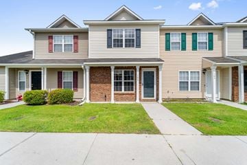 Jacksonville house for rent - 103 Pinegrove Court