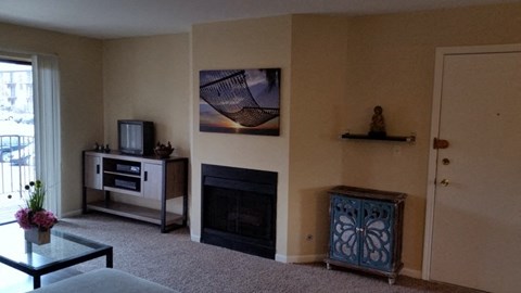 Floor plan for 2 beds, 2 baths, 1035 sqft
