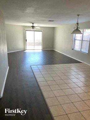 Phoenix house for rent - 9223 S 1ST Avenue Phoenix, AZ 85041