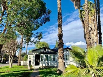 Los Angeles house for rent - 15457 Lemay Street