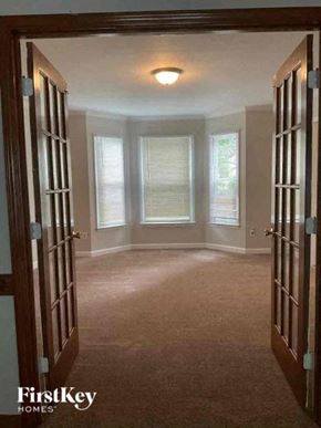 Winston-Salem house for rent - 2041 Pembrooke Forest Drive Winston-Salem, NC 27106