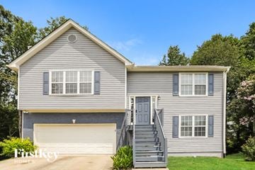Lawrenceville house for rent - 2187 Carlysle Creek Drive Lawrenceville, GA 30044