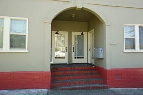 Berkeley apartment for rent - Front Entrance