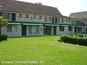 Westminister apartment for rent - a house with a yard in front of it