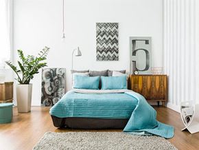 Spring Hill apartment for rent - a bedroom with a bed and a rug