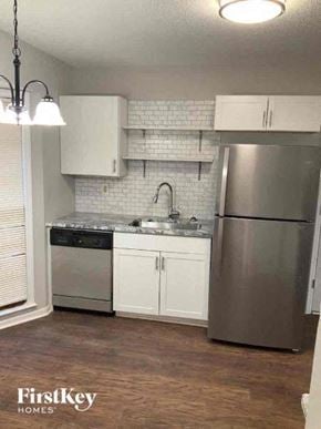Stone Mountain house for rent - 1986 Scarbrough Drive Stone Mountain, GA 30088