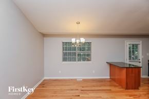 Douglasville house for rent - 441 Bakers Bridge Circle Douglasville, GA 30134