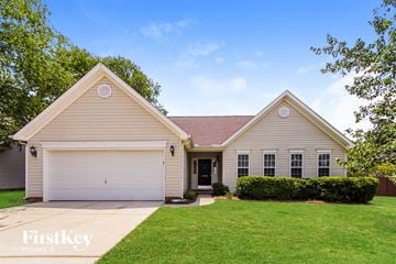 Charlotte house for rent - 11718 Black Maple Avenue Charlotte, NC 28269