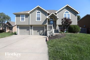 Belton house for rent - 910 Applewood Lane Belton, MO 64012