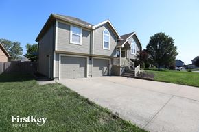 Belton house for rent - 910 Applewood Lane Belton, MO 64012