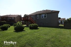 Belton house for rent - 910 Applewood Lane Belton, MO 64012
