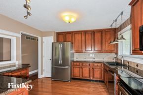 Maryland Heights house for rent - 12207 Turkey Creek Court Maryland Heights, MO 63043