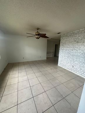 Jacksonville house for rent - 8266 Spencers Trace Drive