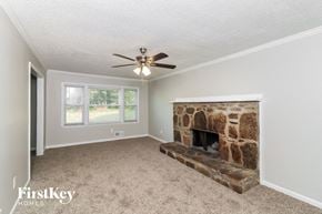Douglasville house for rent - 4007 Wells Cir Douglasville, GA 30135