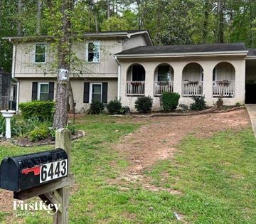 Riverdale house for rent - 6443 Valley Dale Drive Riverdale, GA 30274