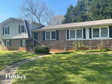 Jonesboro house for rent - 305 Mercer Dr Jonesboro, GA 30236