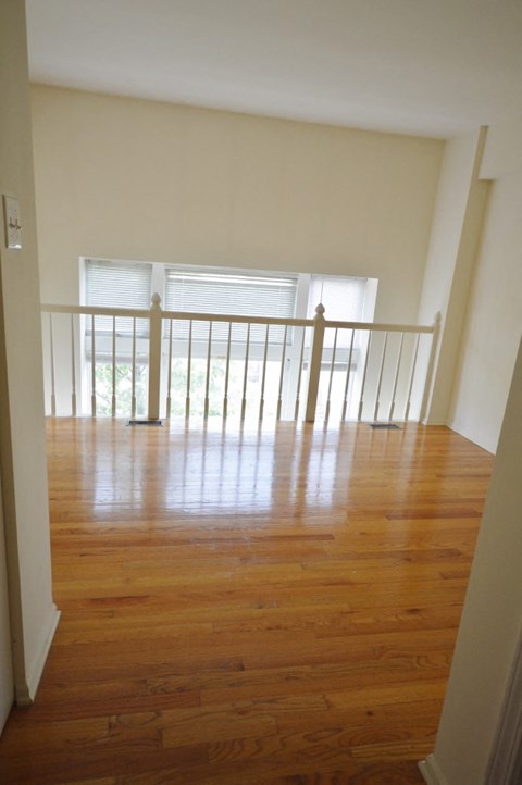 Floor plan for 1 bed, 1.5 baths