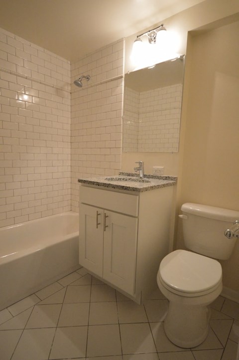 Floor plan for 1 bed, 1.5 baths