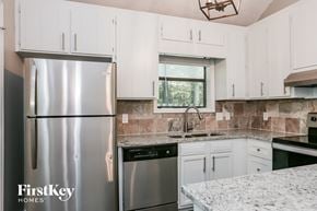 Marietta house for rent - 1362 Natchez Trace SW Marietta, GA 30008