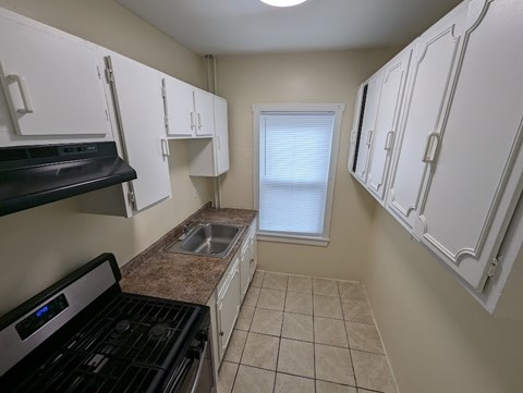 Floor plan for 3 beds, 1 bath, 1040 sqft