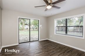 Jacksonville house for rent - 2853 OAKCOVE LANE JACKSONVILLE, FL 32277