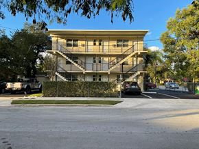 South Miami apartment for rent - the building in which the apartment is located