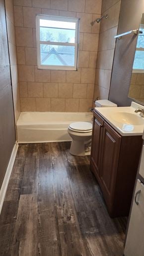 Temple apartment for rent - a bathroom with a toilet and a bath tub