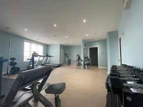 Regina apartment for rent - a gym with treadmills and other exercise equipment