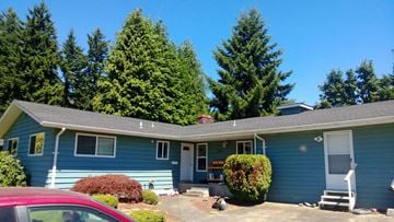 Kelso house for rent - 1004 16th Place
