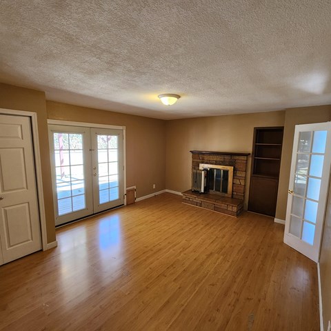 Floor plan for 4 beds, 1.5 baths, 1712 sqft