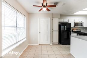 Katy house for rent - 20042 Fort Dodge Drive Katy, TX 77449