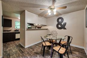 Olympia apartment for rent - Dining Area