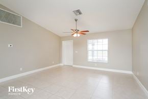 Cape Coral house for rent - 2031 NE 9th Place CAPE CORAL, FL 33909